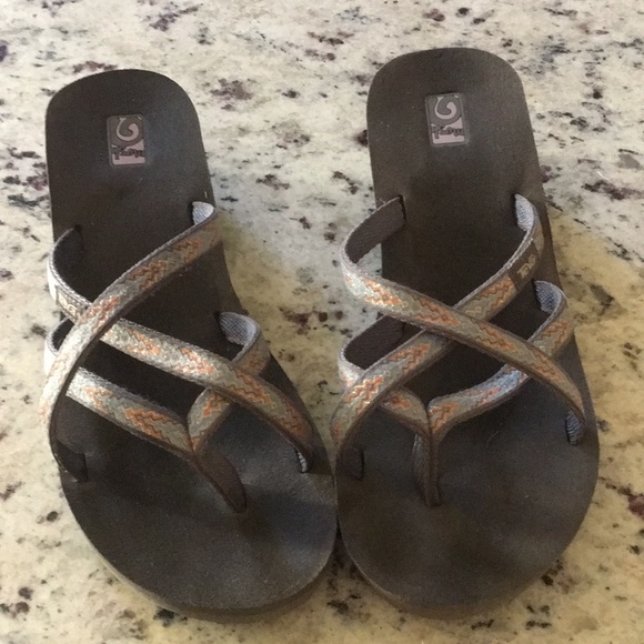 teva yoga sandals
